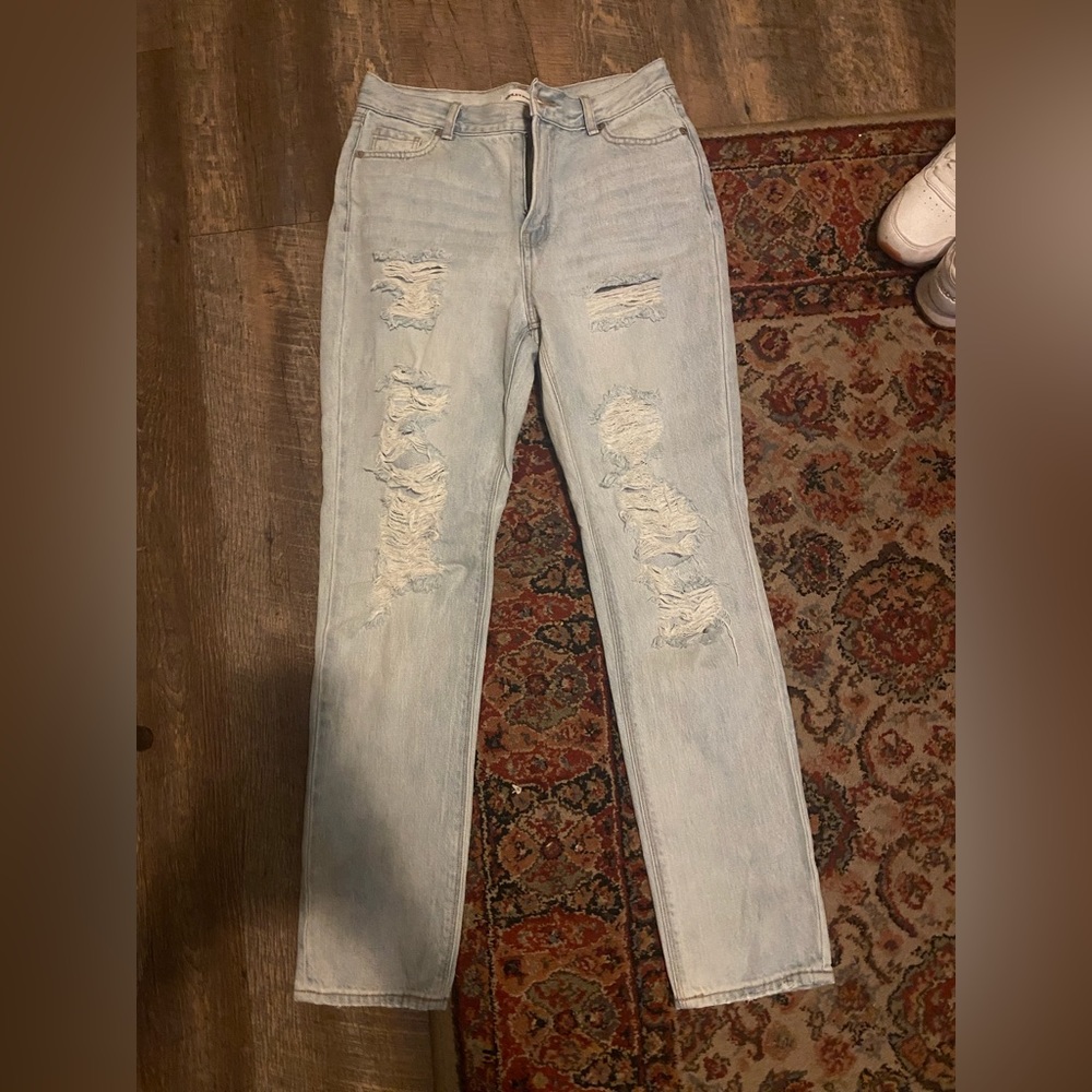 straight leg ripped jeans
